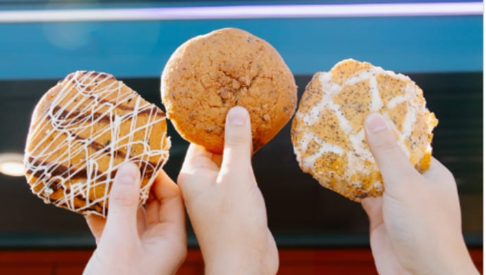 Does 7 Brew Have Food